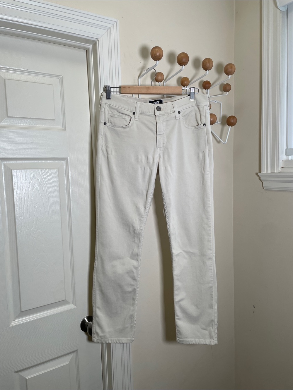 PAIGE Lennox Slim Straight Legged Pants - Cream 31